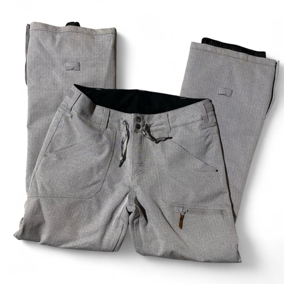 Roxy Snowpants - Picture 1 of 4